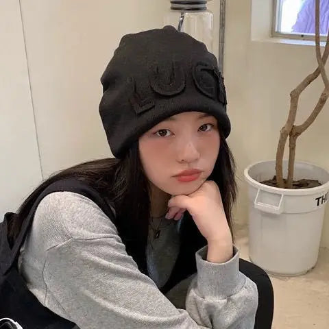 Men's and Women's Fashion Big Head Round Pile Cap Winter Letters Lazy American Cold Cap Loose Bag Head Cap Beanies Hat Stool Hat